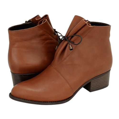 Esthissis Teaghan low boots